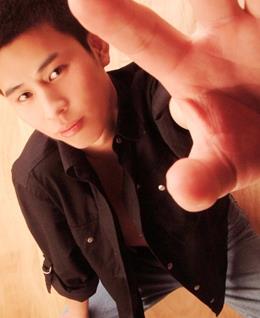 钢口盘旋的头像