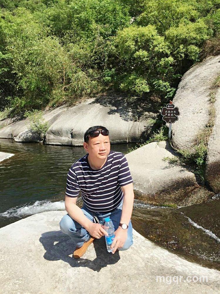 蓝天白云的头像