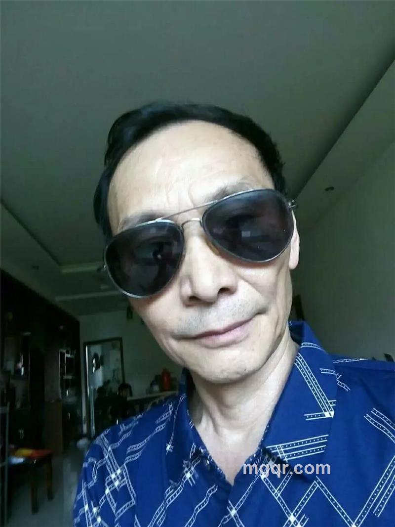 黄昏情更浓的头像