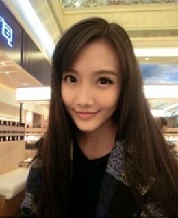 看着花落有心疼的头像