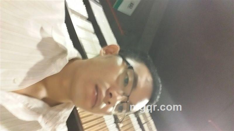 超凡脱俗的头像