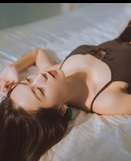 卷帘盼君顾的头像