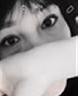 丰满成**人的头像