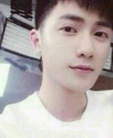 孤独寂寞的人的头像