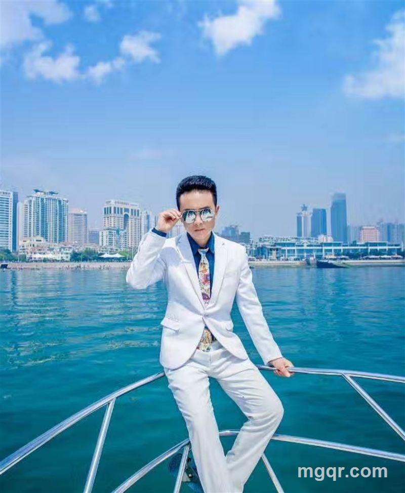 西装暴徒的头像