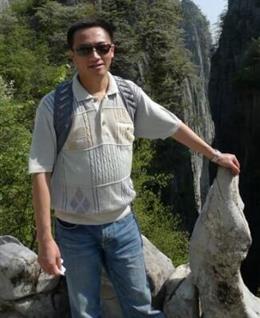 静候佳荫的头像