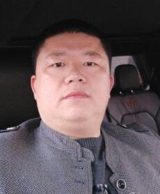 一磨苍白的头像