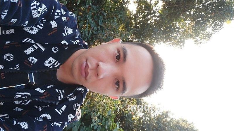 翱翔边缘的头像