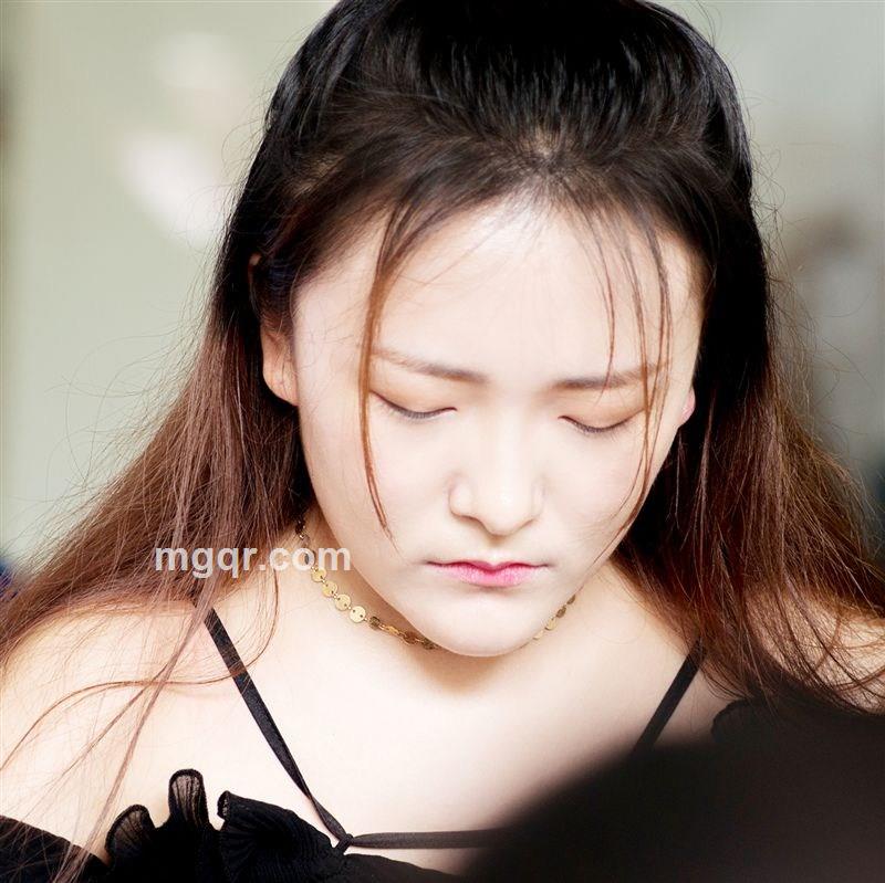 白色伊人的头像