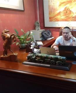 醉迷红颜。的头像