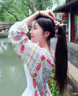 单纯的小女孩i的头像