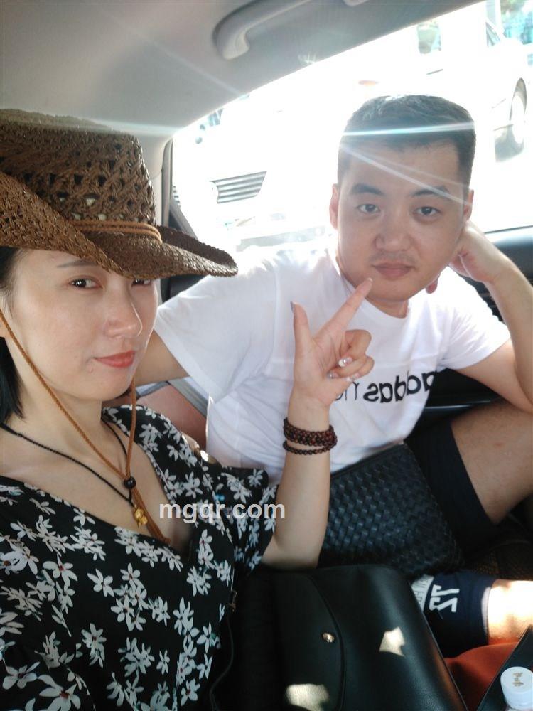 夫妻找女友的头像