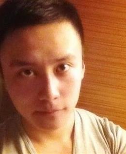 男人雄霸的头像