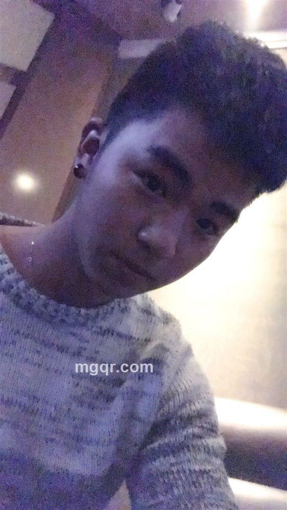 初吻给了烟的头像