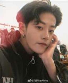 国产暧昧的头像