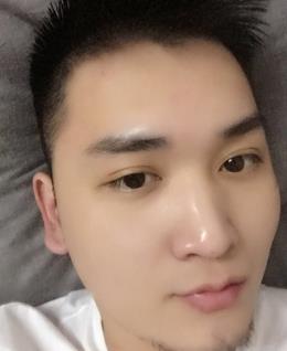 黄少不二的头像