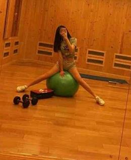 三岁就爱笑的头像