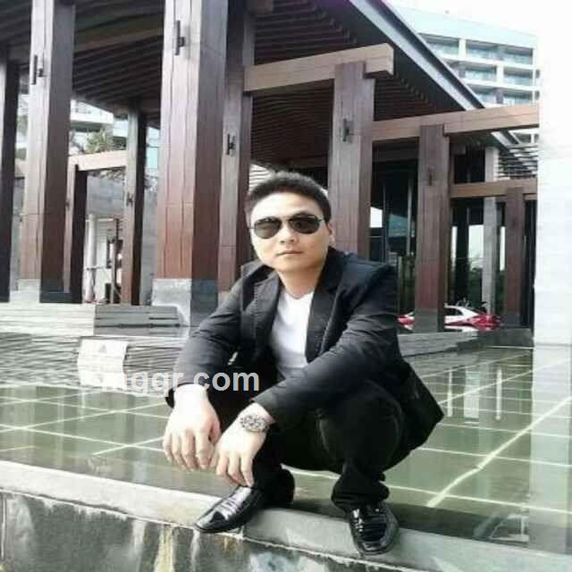 红酒水晶杯的头像