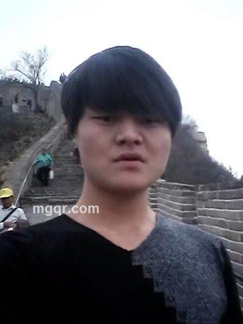 寂寞是谁、错的头像