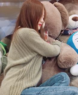 行走在冬夜的高跟鞋的头像