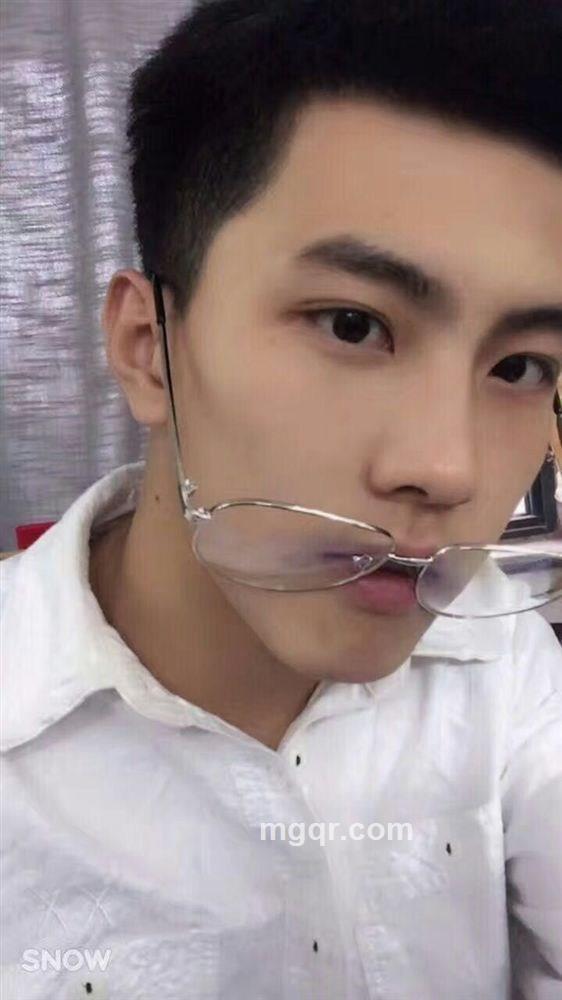 嫣笑云散的头像