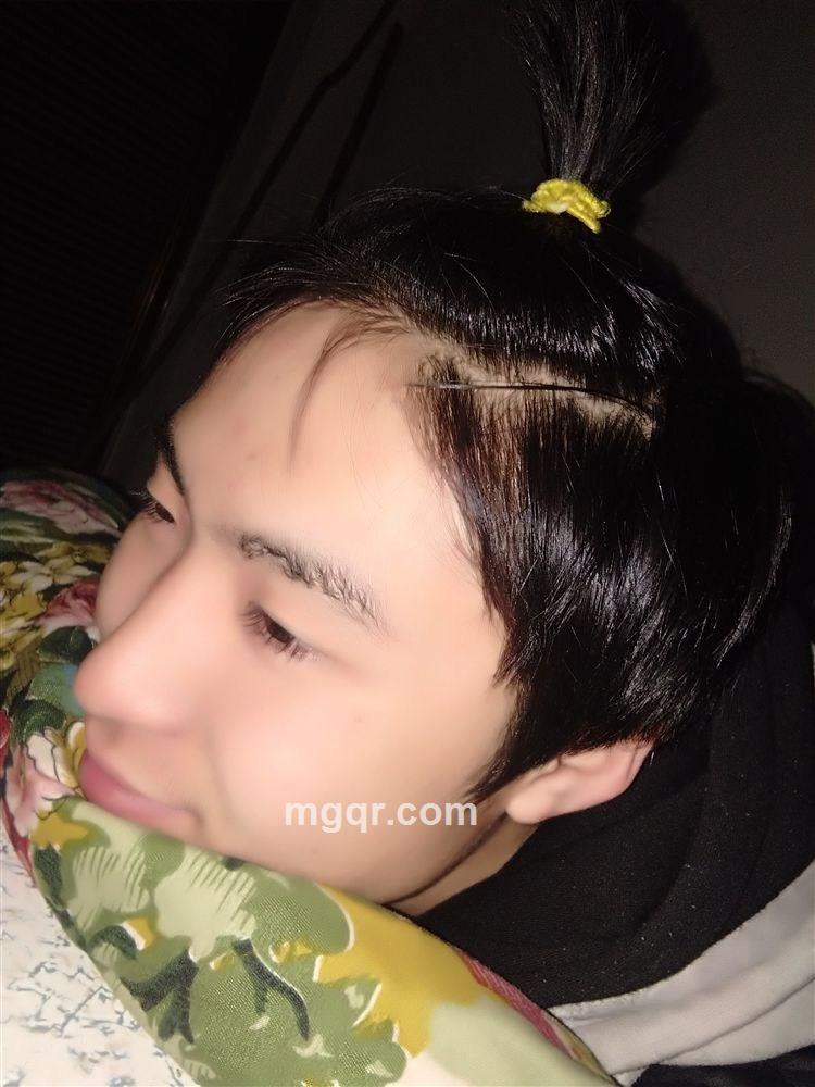 小屁孩一个的头像