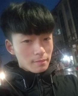 缺爱的小狗狗