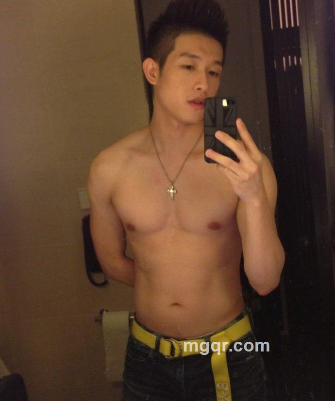 唯①色彩的头像