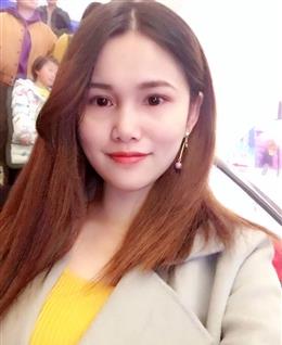 四月芬芳的头像