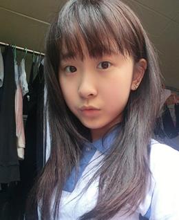 AA小女孩的头像