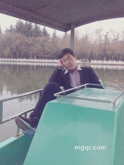 夜深人静的头像