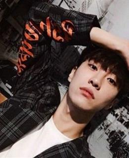 0310应伯爵的头像