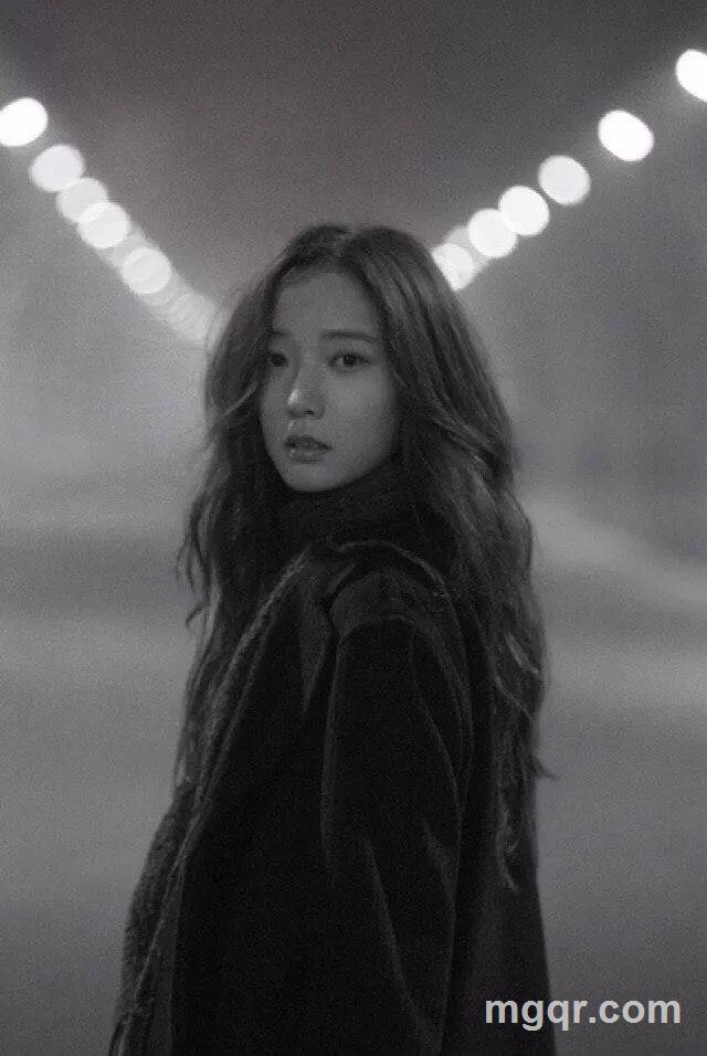 兔兔手里有颗糖