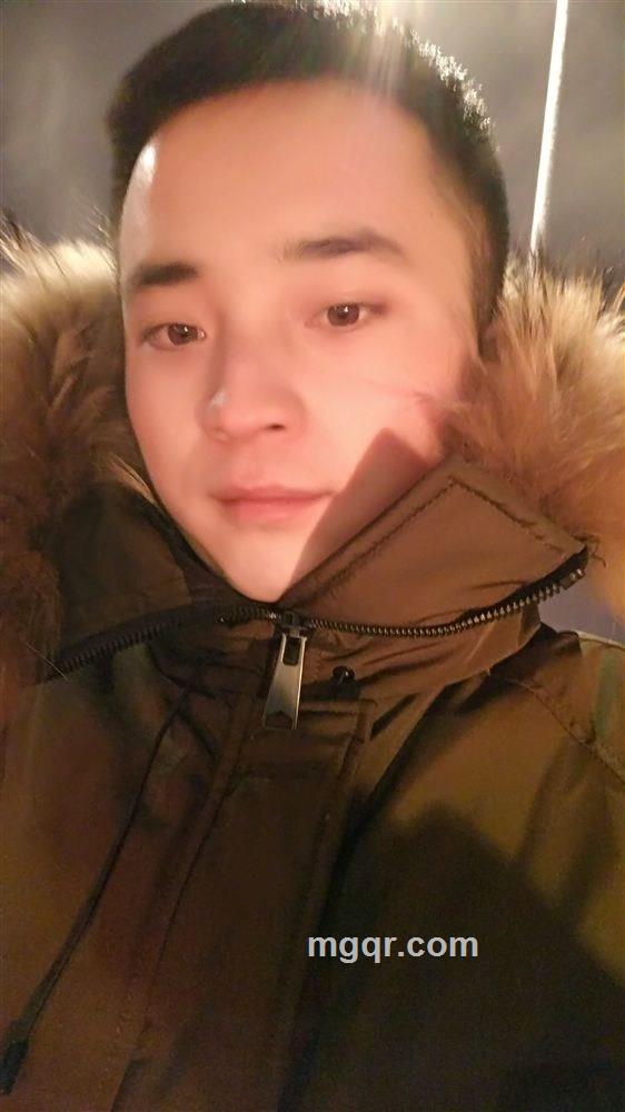 夺目的头像