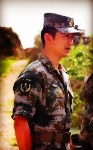 **狼族男人的头像