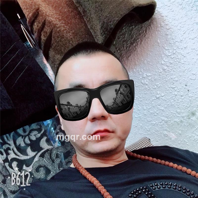 黑冰5555的头像
