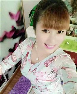 湖中浪漫的头像