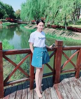 萤火虫森林的头像