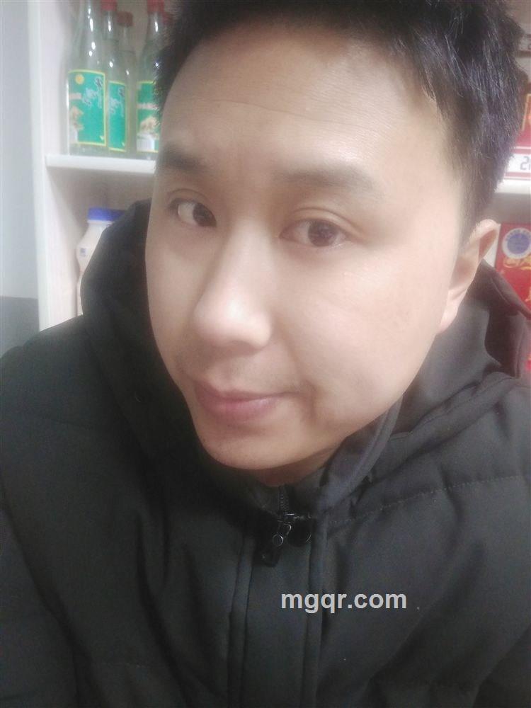 寂寞下的吻的头像