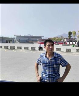 我喜欢猛男草草草的头像