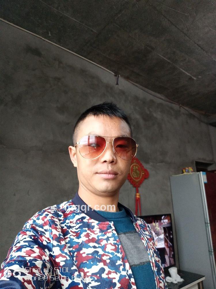 喜欢少好的头像