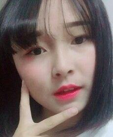 卖火柴的小女孩的头像