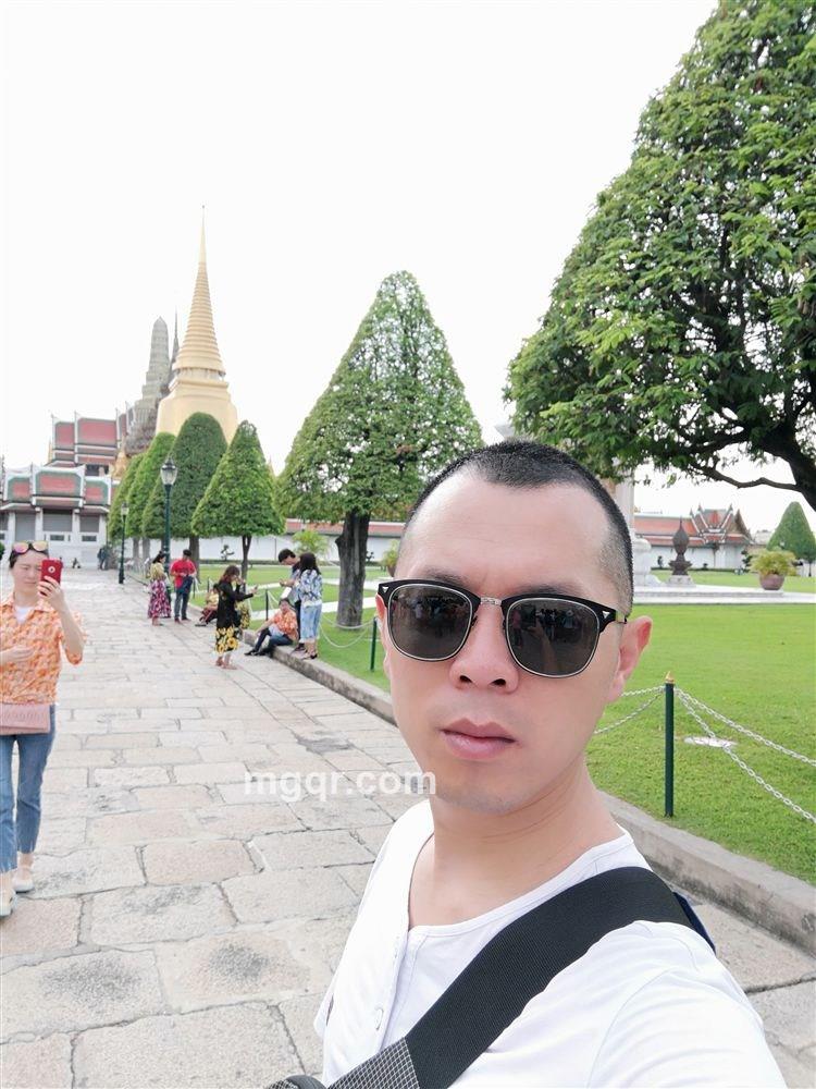 钻石??烟灰的头像