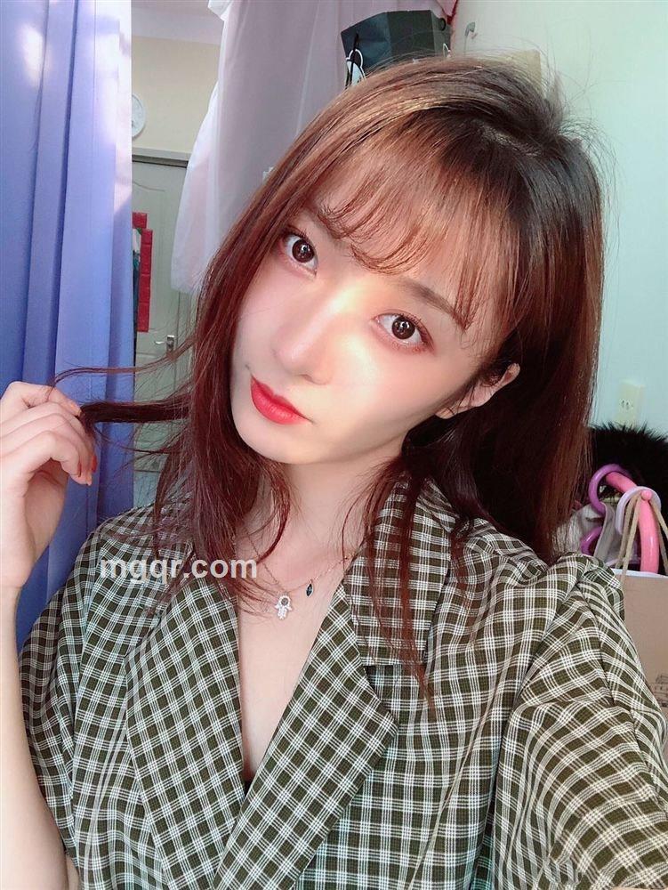 一一的头像