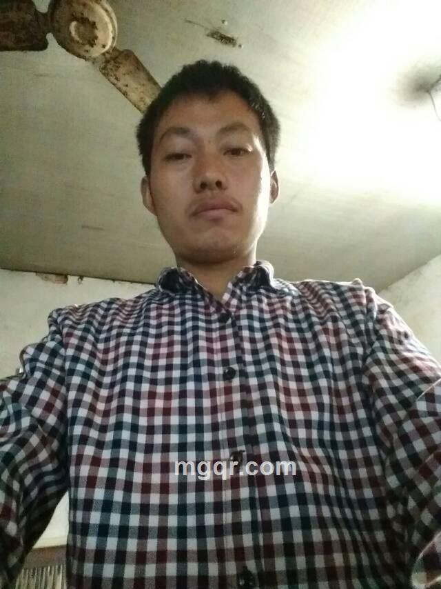 陆康亿cjum表情的头像