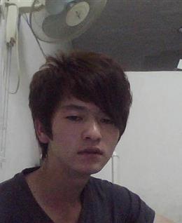 不快乐的小孩的头像