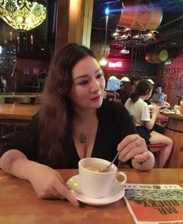 风情的女人的头像