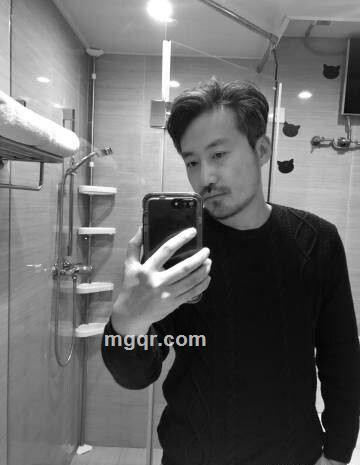 西门加藤鹰的头像