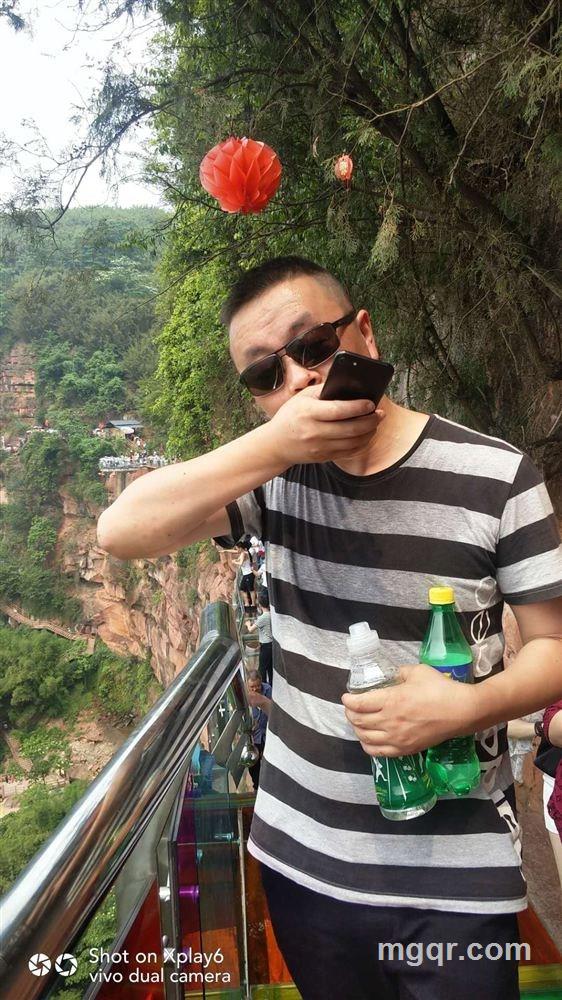 咫尺的梦想的头像