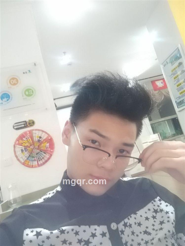 爱苦酒，喜涩喉的头像